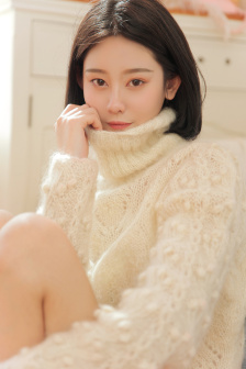 太子鹦鹉晒月